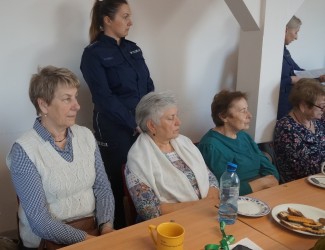 seniorze_nie_daj_sie_oszukac_9